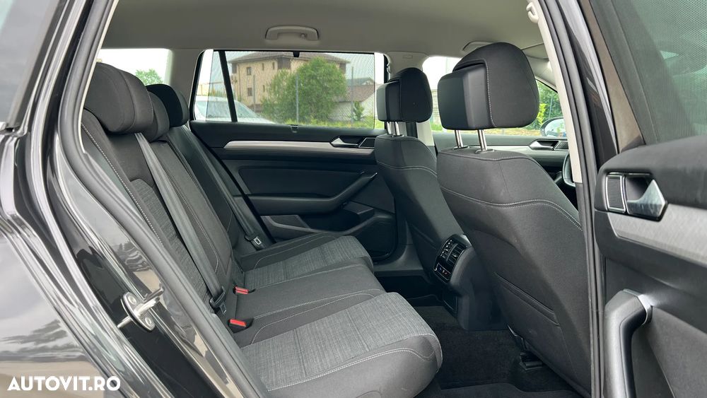 Volkswagen Passat 2.0 TDI SCR DSG Business - 8