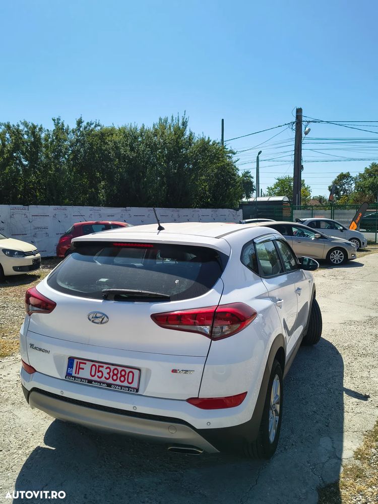 Hyundai Tucson blue 1.7 CRDi 2WD DCT Premium - 5