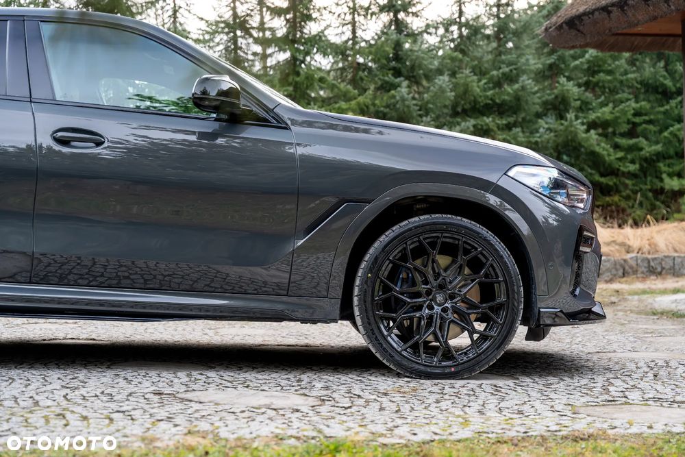 BMW X6 M50i - 10