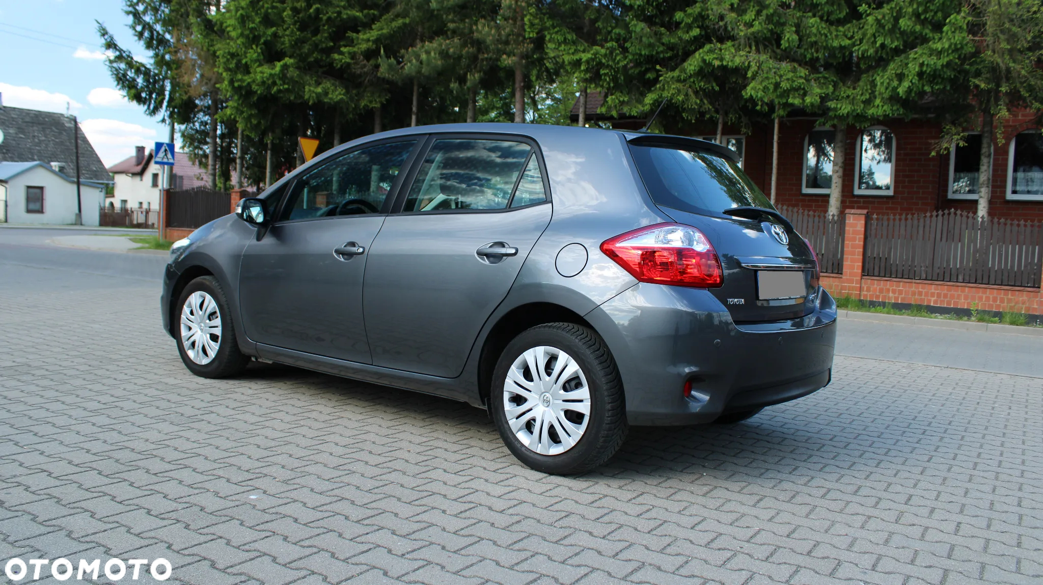 Toyota Auris 1.6 Premium - 24