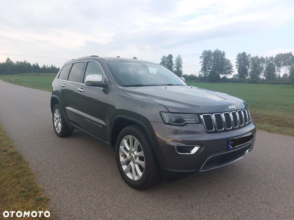 Jeep Grand Cherokee - 34
