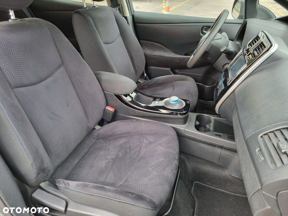 Nissan Leaf 30kWh Acenta - 15