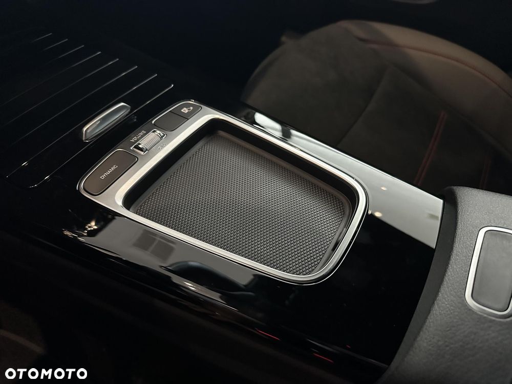 Mercedes-Benz Klasa A AMG 35 4Matic AMG Speedshift DCT 7G - 14