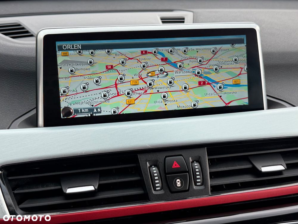 BMW X1 sDrive18d Sport Line - 28