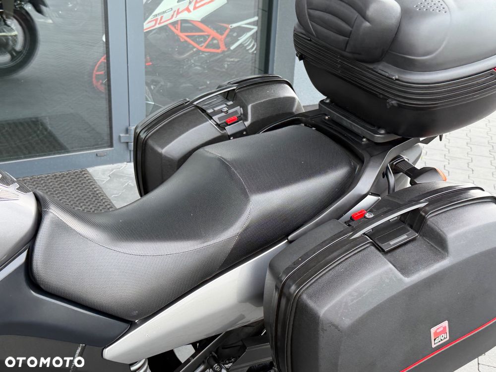 Suzuki V-STROM - 33