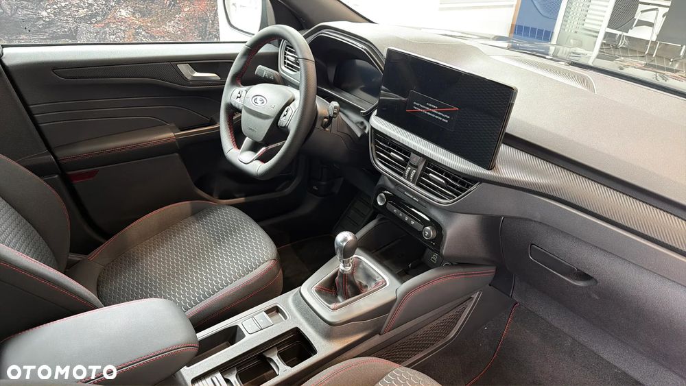 Ford Kuga 1.5 EcoBoost FWD ST-Line - 10