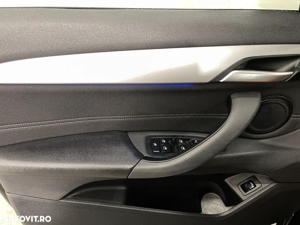 BMW X1 sDrive18d AT - 26