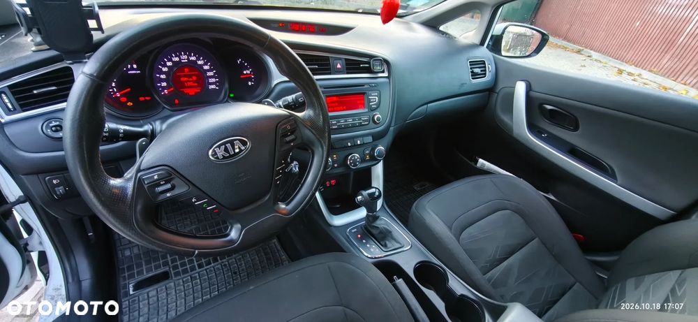 Kia Ceed 1.6 GDI M DCT - 8