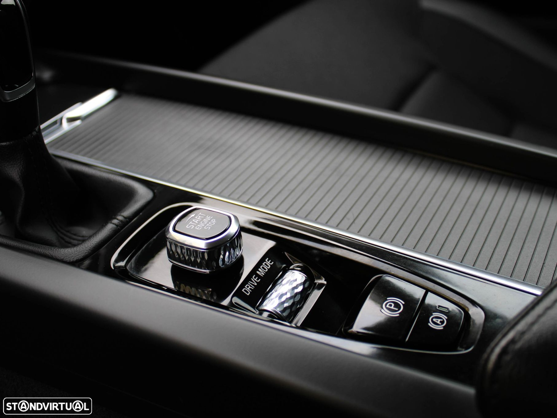 Volvo V60 2.0 D3 Momentum - 47