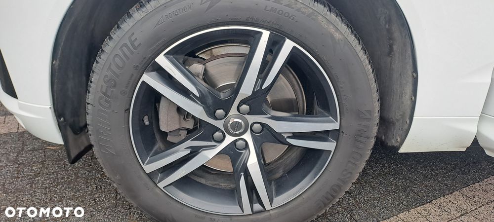 Volvo XC 60 D4 R-Design - 18