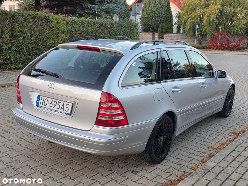 Mercedes-Benz Klasa C 200 Kompressor Automatik Classic - 13