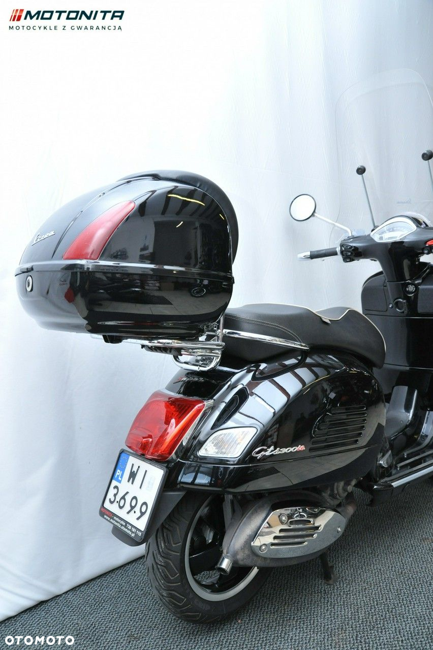 Vespa GTS - 17