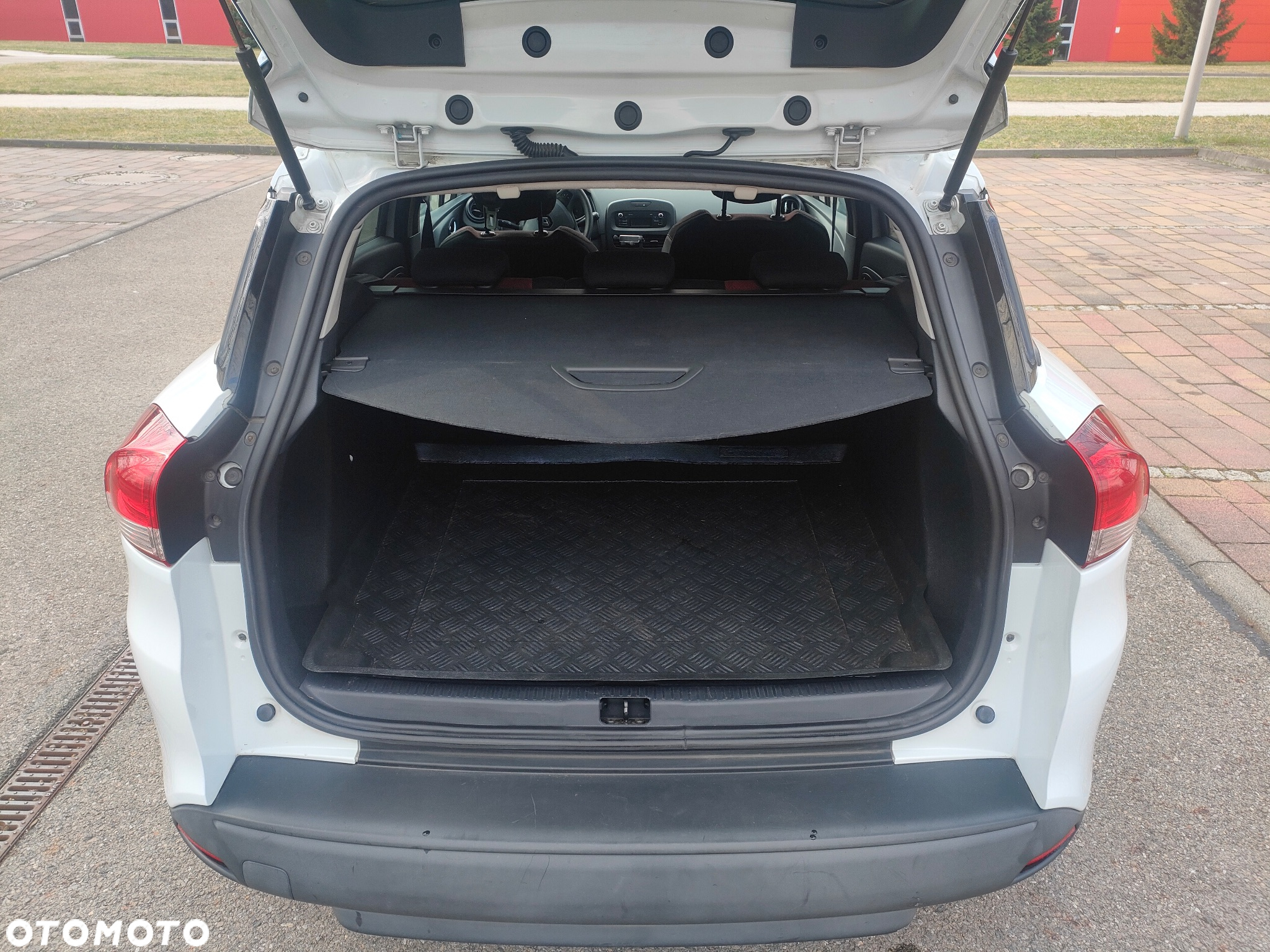 Renault Clio 1.2 16V Alize - 11