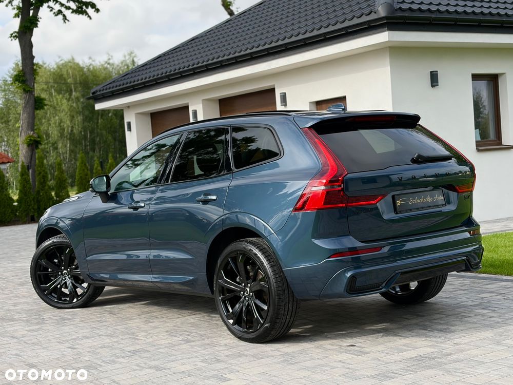 Volvo XC 60 B5 B AWD Plus Black Edition - 24