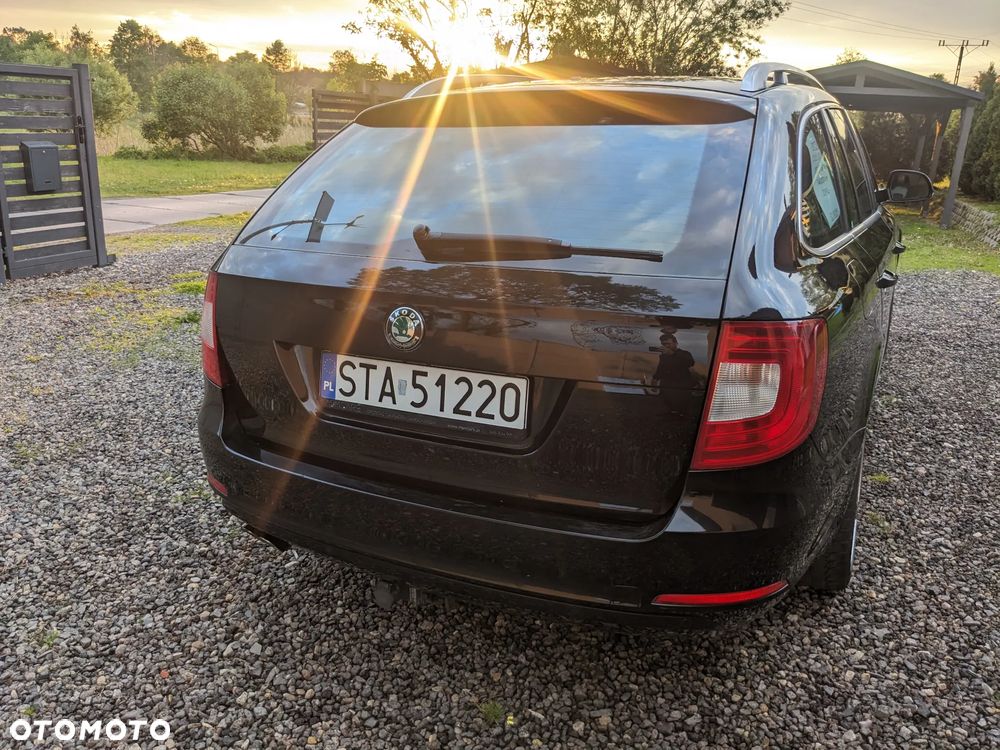 Skoda Superb 2.0 TDI Elegance DSG - 4