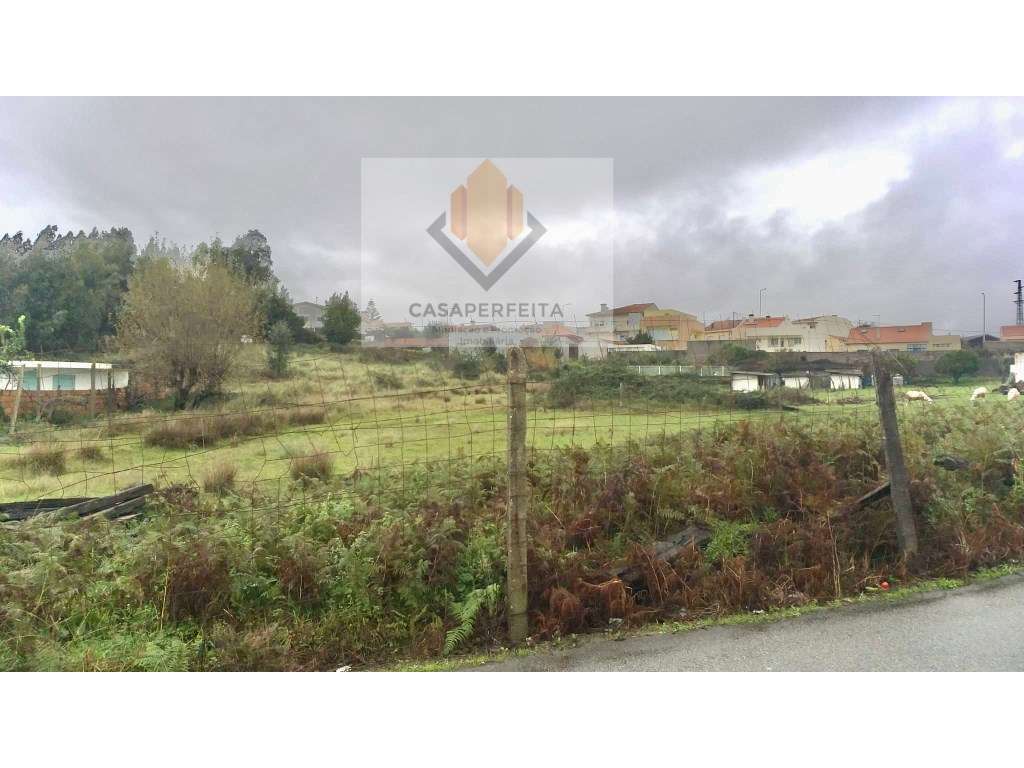 Terreno para construção de 17 Moradias - Vilar do Paraíso - Grande imagem: 3/7