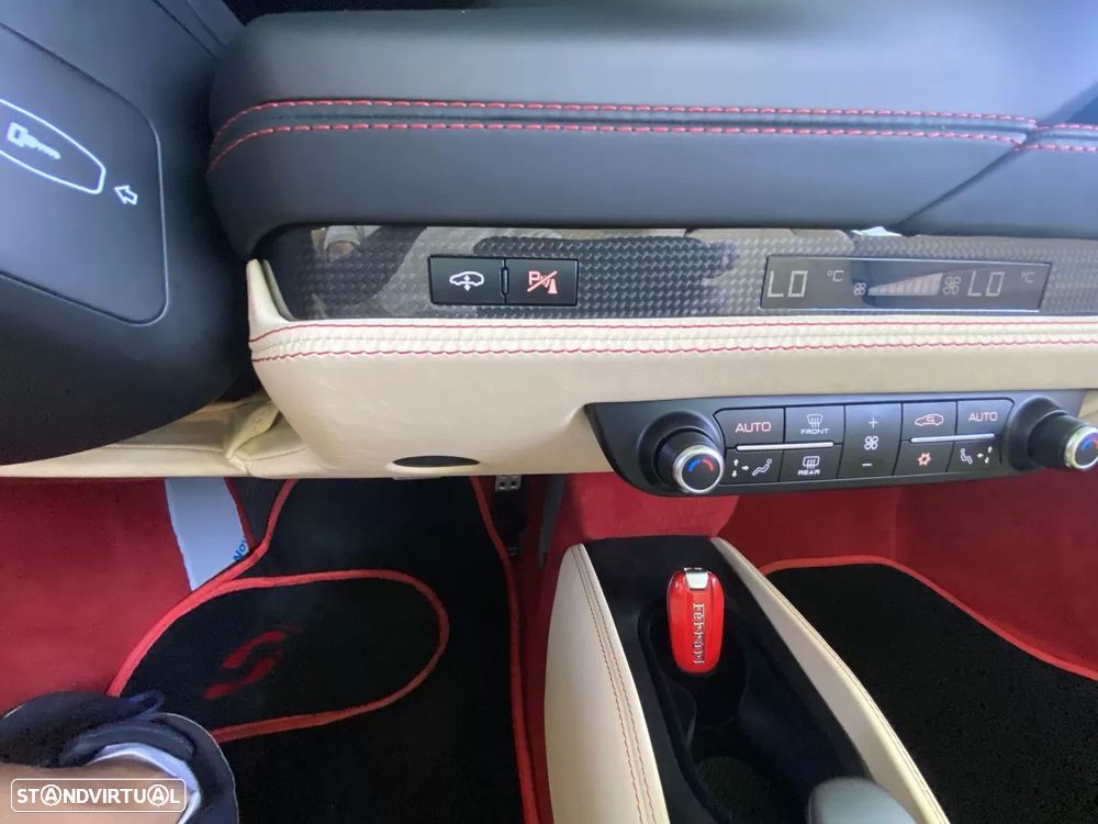 Ferrari F8 Tributo Standard - 47