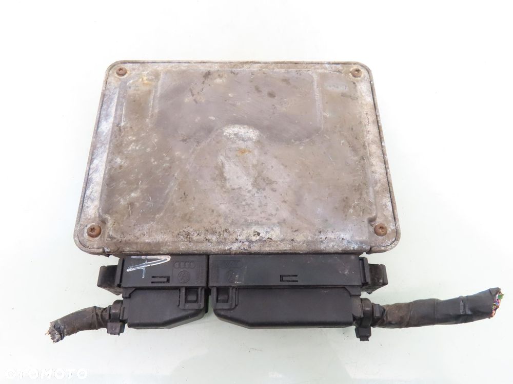 STEROWNIK SEAT CORDOBA I FL (6K2) 1.9 SDI 038906013AB 0281001911 - 2