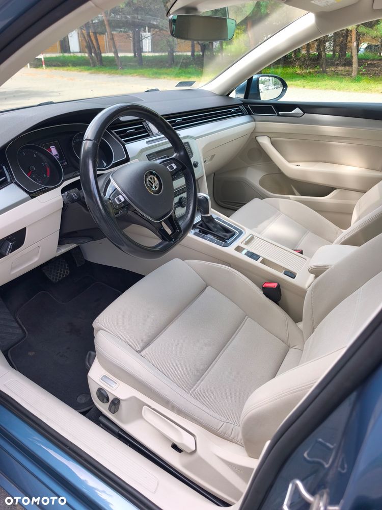 Volkswagen Passat 2.0 TDI BMT Comfortline DSG - 11