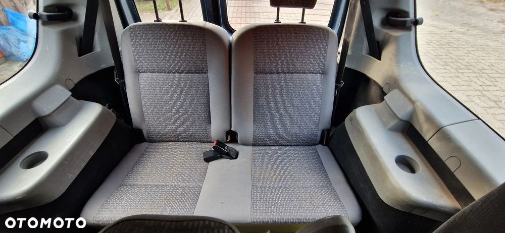 Dacia Logan MCV 1.5 dCi Laureate - 12