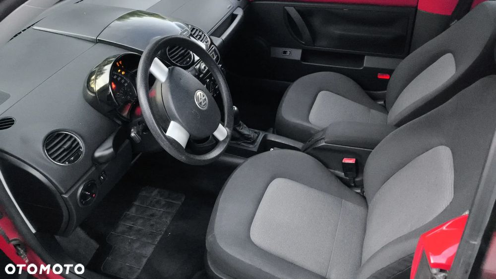 Volkswagen New Beetle 1.4 - 8