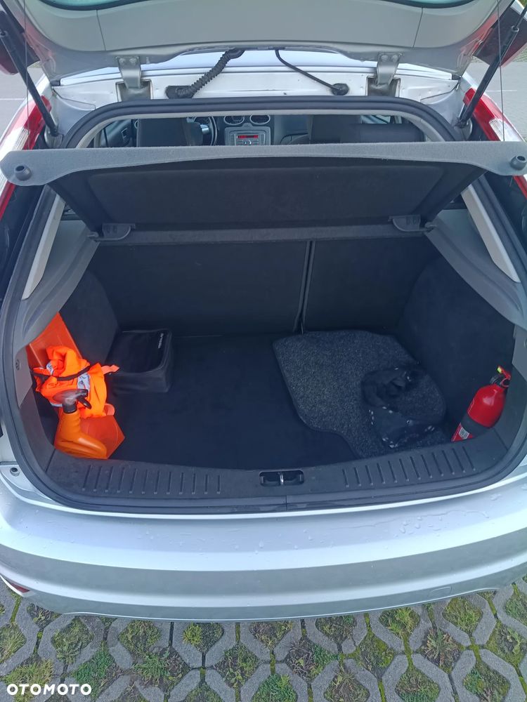 Ford Focus - 12