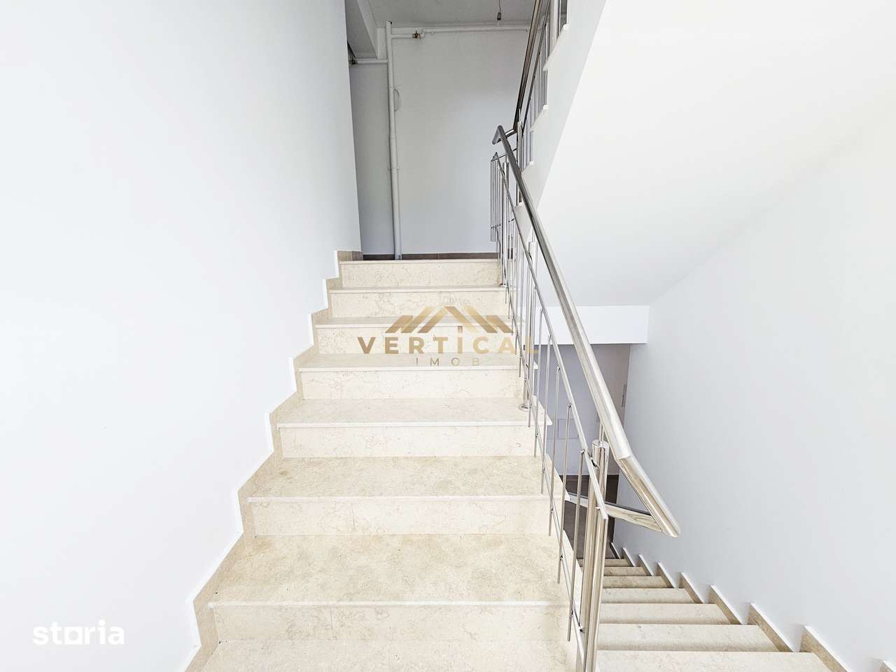 Apartament cu 2 camere cu balcon si grădină proprie - com Berceni — fotografia 3