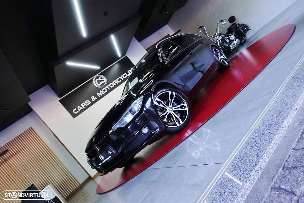 BMW 320 d Pack M - 12