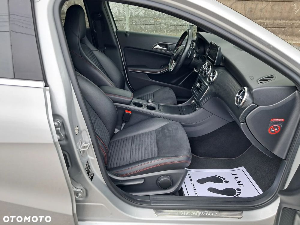 Mercedes-Benz Klasa A 250 4-Matic AMG Line - 23