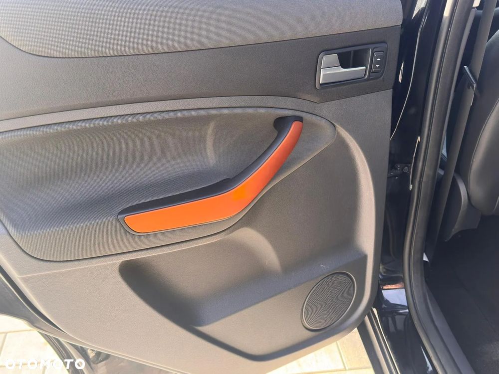 Ford Kuga 2.0 TDCi 2x4 Titanium - 9