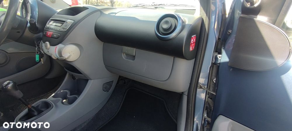 Toyota Aygo 1.0 VVT-i Sol EU5 - 30