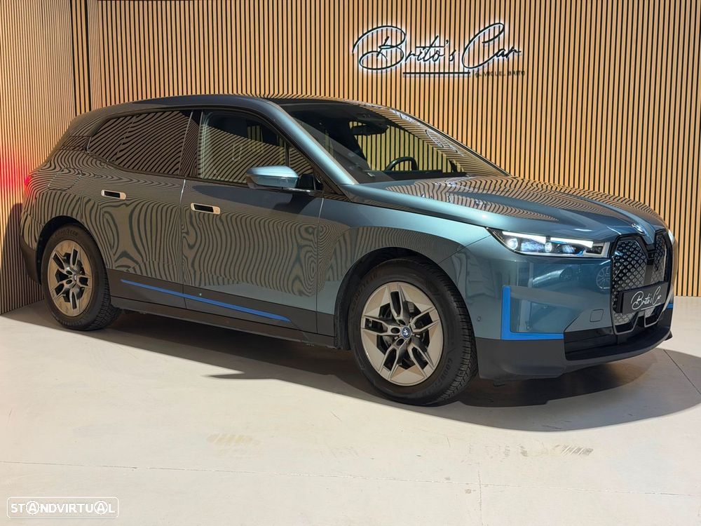 BMW iX xDrive40 - 2