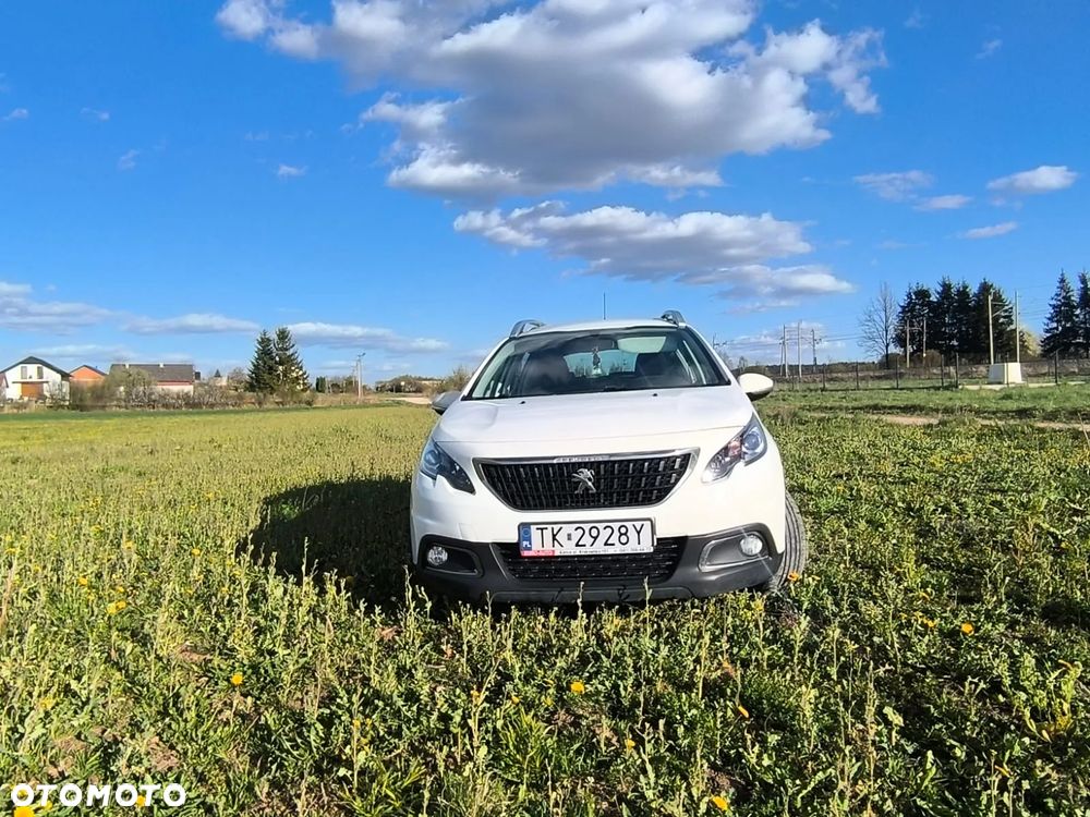 Peugeot 2008 BlueHDi 100 STOP & START Style - 8