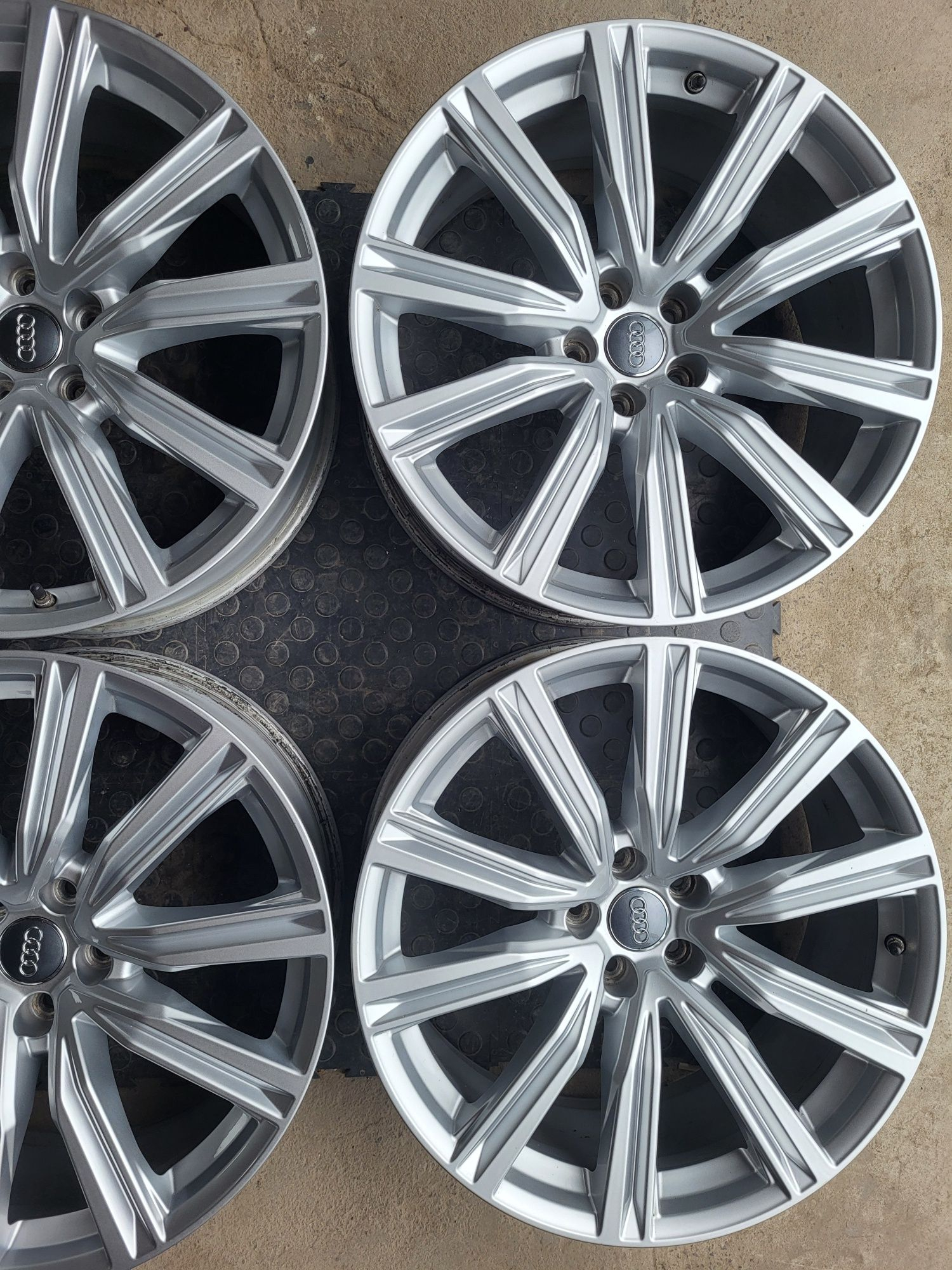 Felgi Aluminiowe 5x112 Audi Q7 Q8 SQ8 8,5Jx20 ET20 - 4