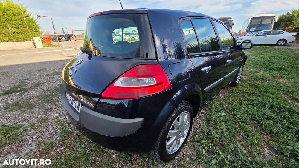 Renault Megane II 1.6 Privilege - 4