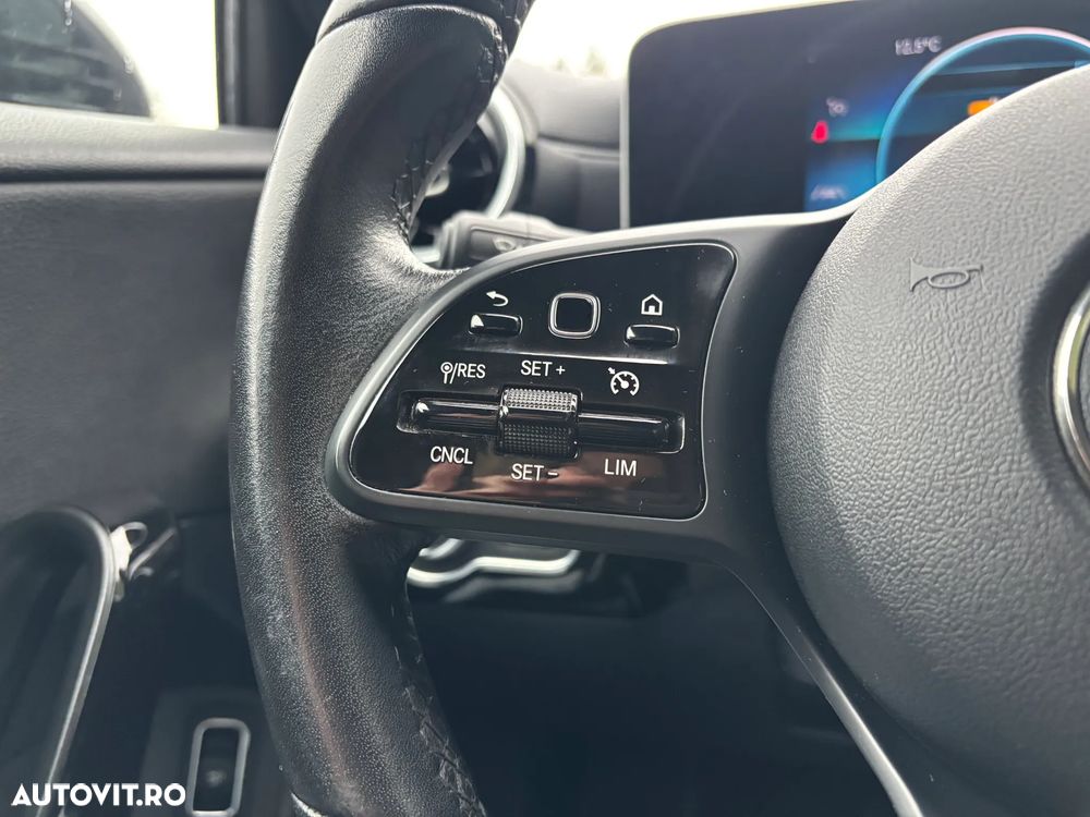 Mercedes-Benz A 180 d 7G-DCT - 26