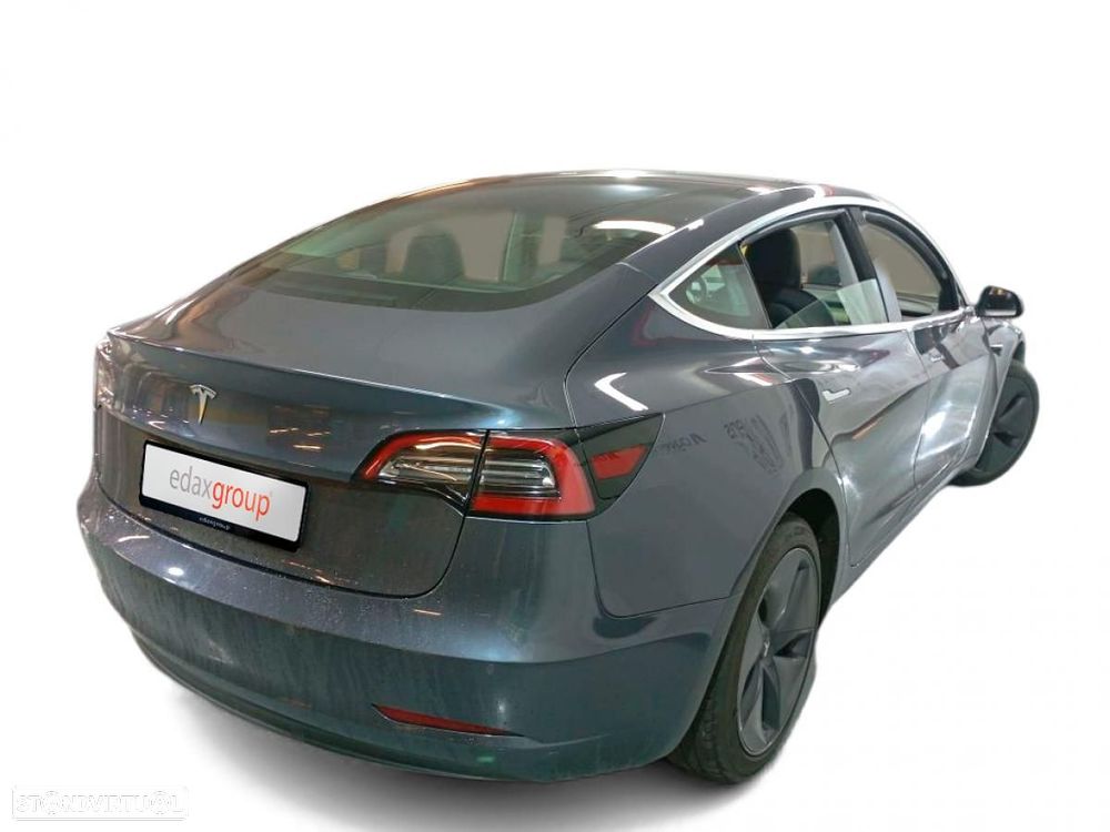 Tesla Model 3 Standard Range Plus RWD - 2