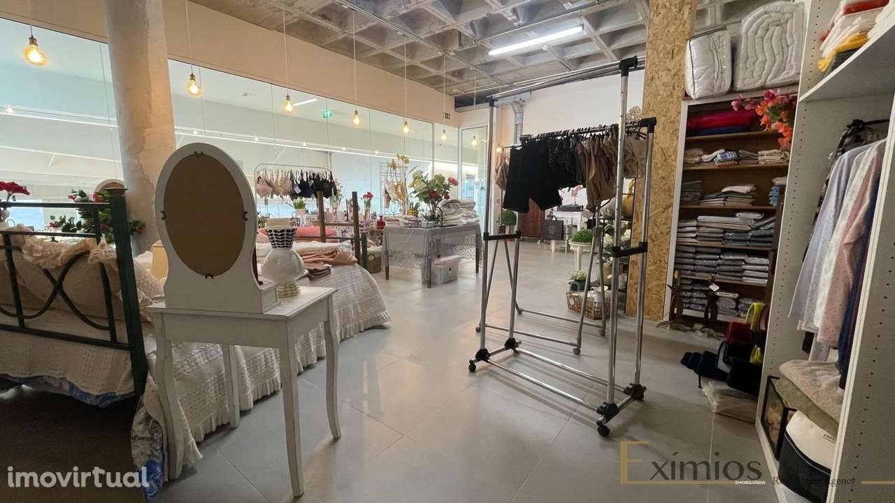 Imóvel comercial para arrendamento em Fradelos, Famalicão - Grande imagem: 2/8