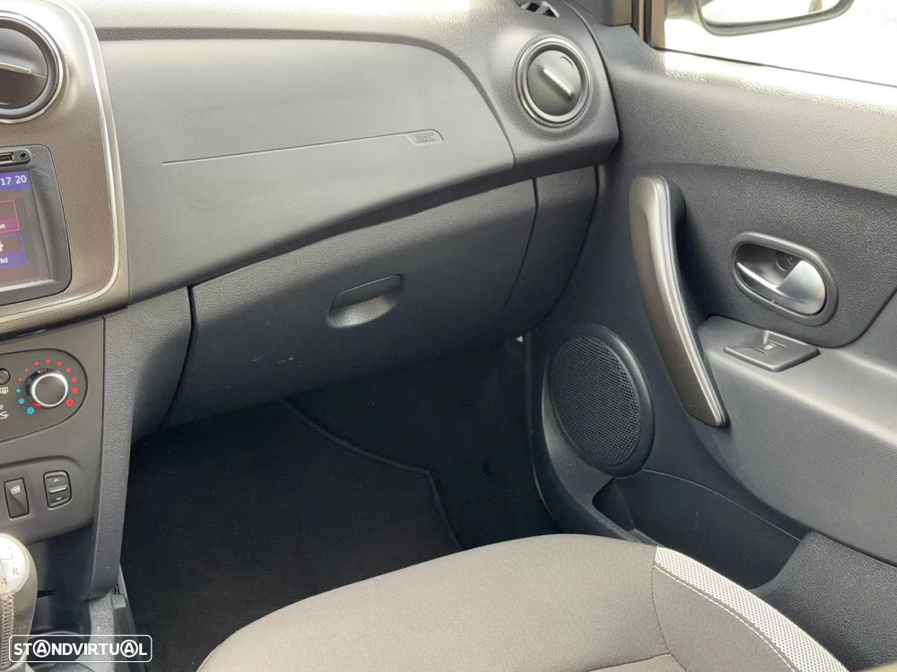 Dacia Sandero 0.9 TCe Stepway - 11