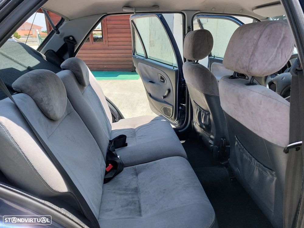 Citroën Saxo 1.5 D Exclusive - 12