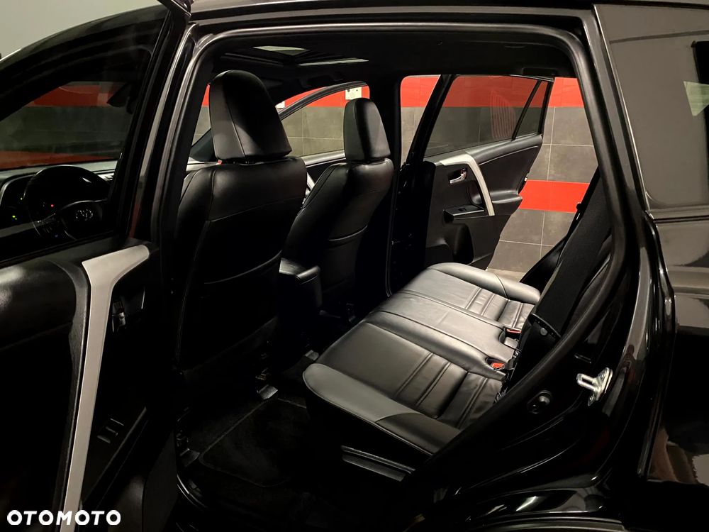 Toyota RAV4 ver-2-0-4x2-sol - 25