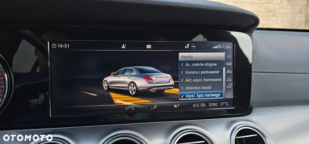 Mercedes-Benz Klasa E 200 9G-TRONIC AMG Line - 34