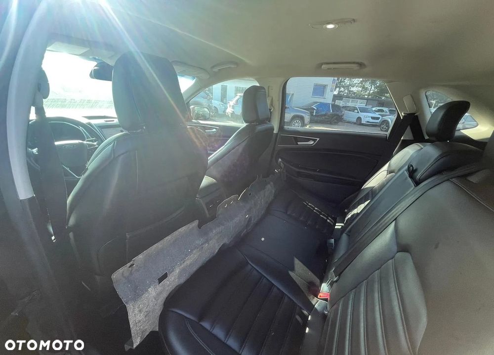 Ford Edge - 16