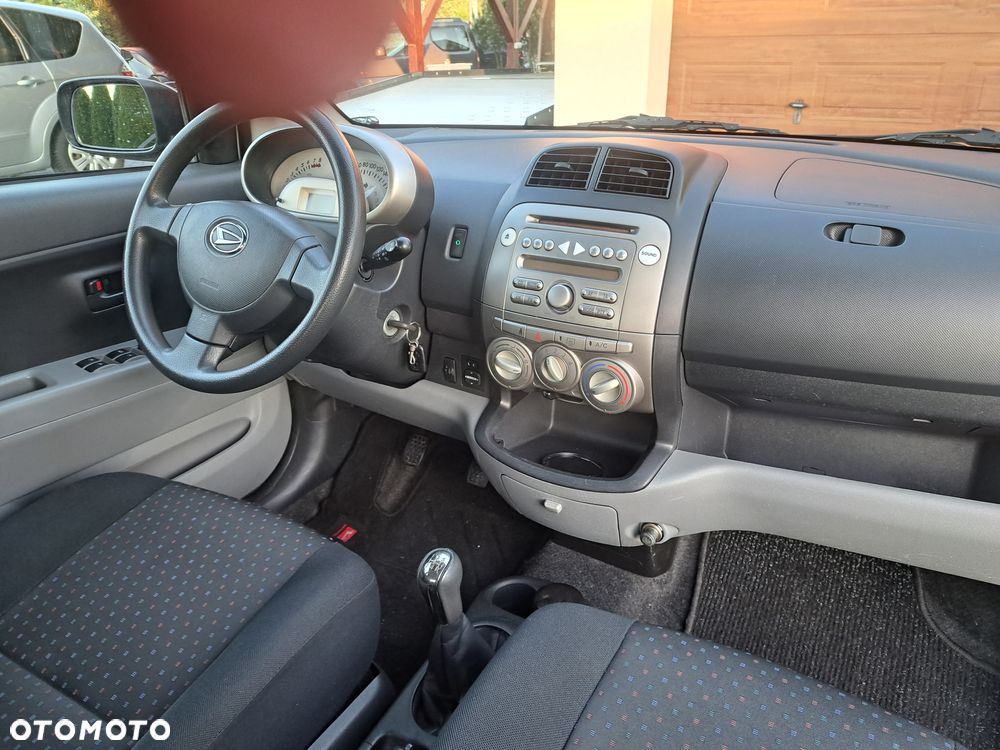 Daihatsu Sirion 1.0 - 12