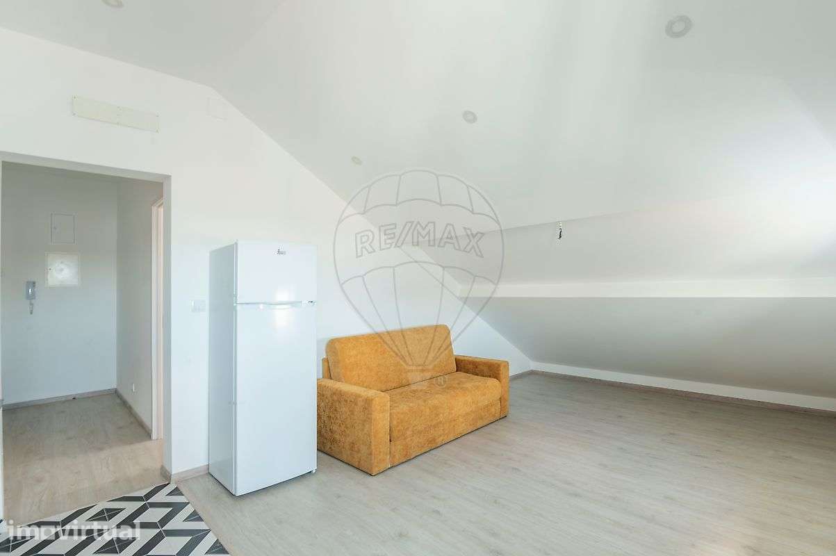 Apartamento T2 para arrendamento - Grande imagem: 2/10