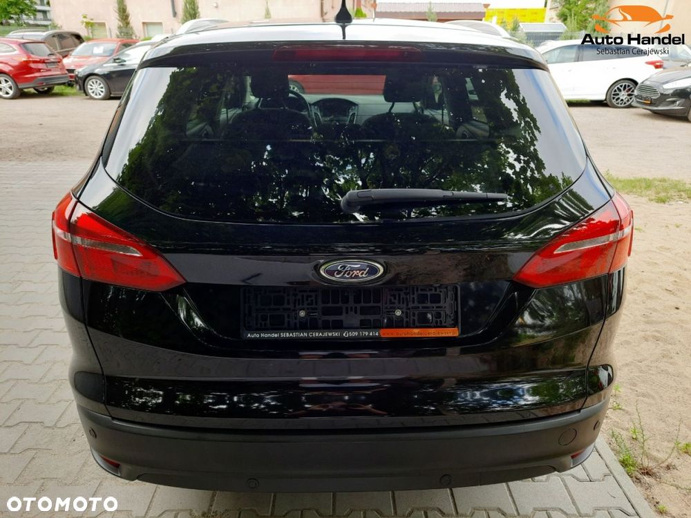 Ford Focus 1.0 EcoBoost STart-Stopp-System TITANIUM - 10