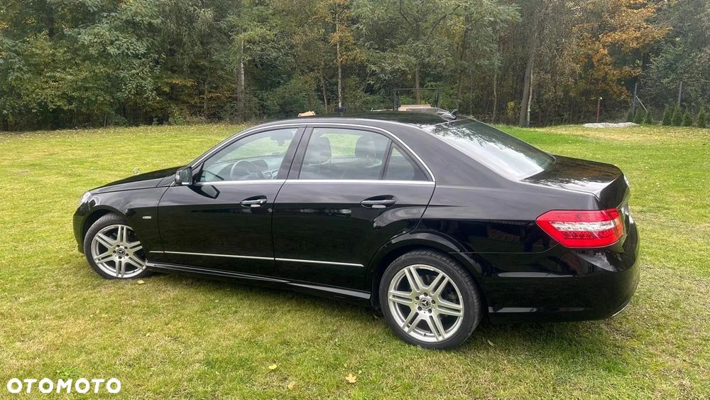 Mercedes-Benz Klasa E 350 CDI BlueEff - 2