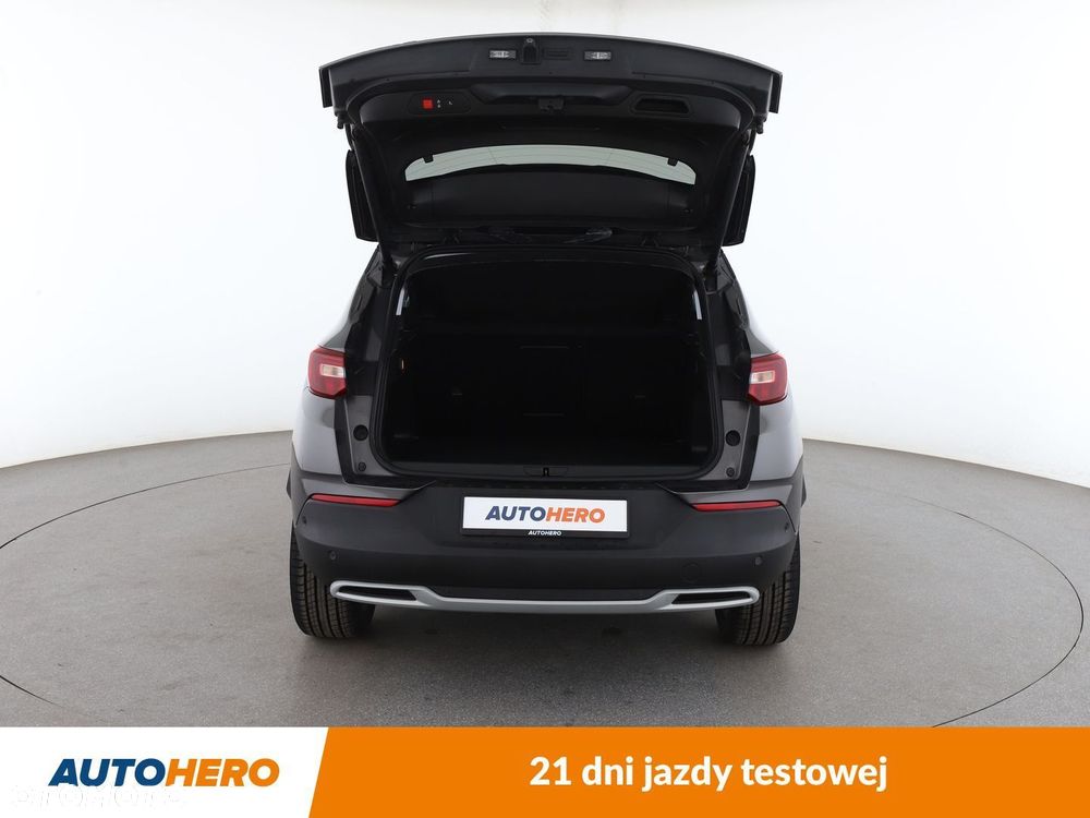 Opel Grandland X - 16