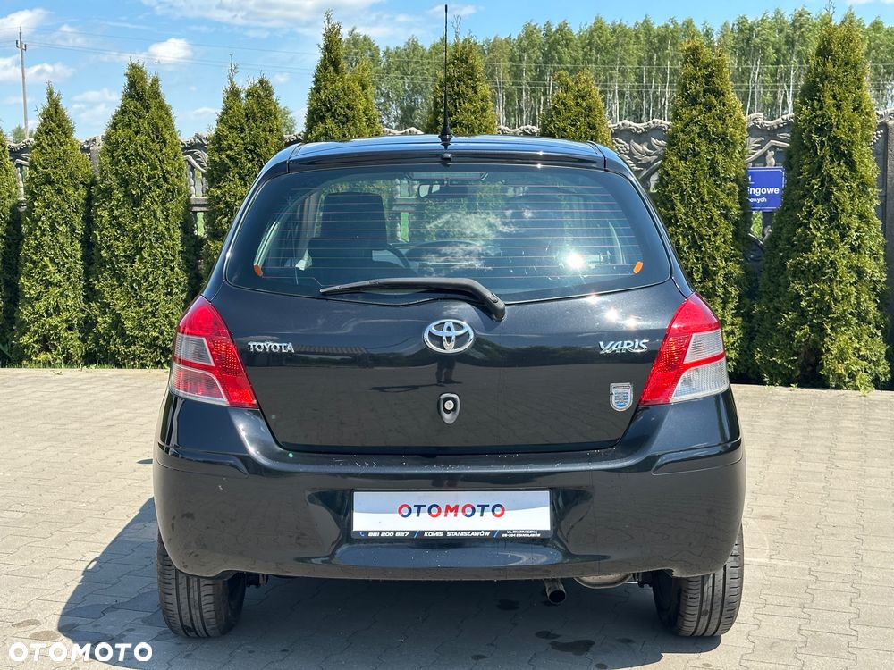 Toyota Yaris 1.33 Sol - 11
