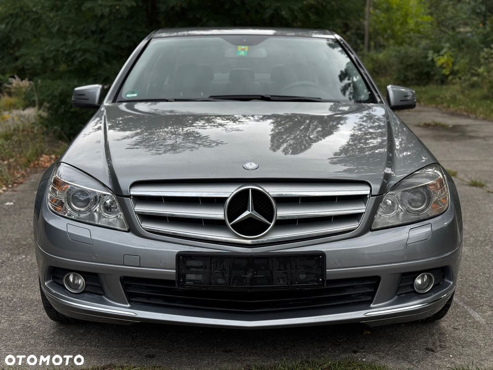 Mercedes-Benz Klasa C 180 CGI Automatik BlueEFFICIENCY Avantgarde - 3